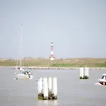 Seaside Comfort With Parking Nieuport