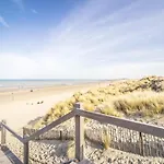 Seaside Comfort With Parking Appartement *