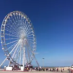 Seaside Comfort With Parking