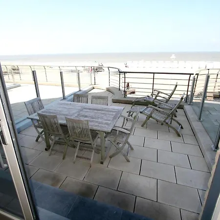 Casino Aba0104 With Beautiful Sea Views * Nieuwpoort