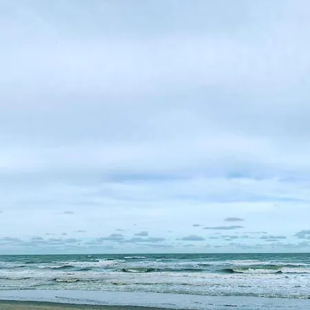 דירה Seaside Comfort With Parking *